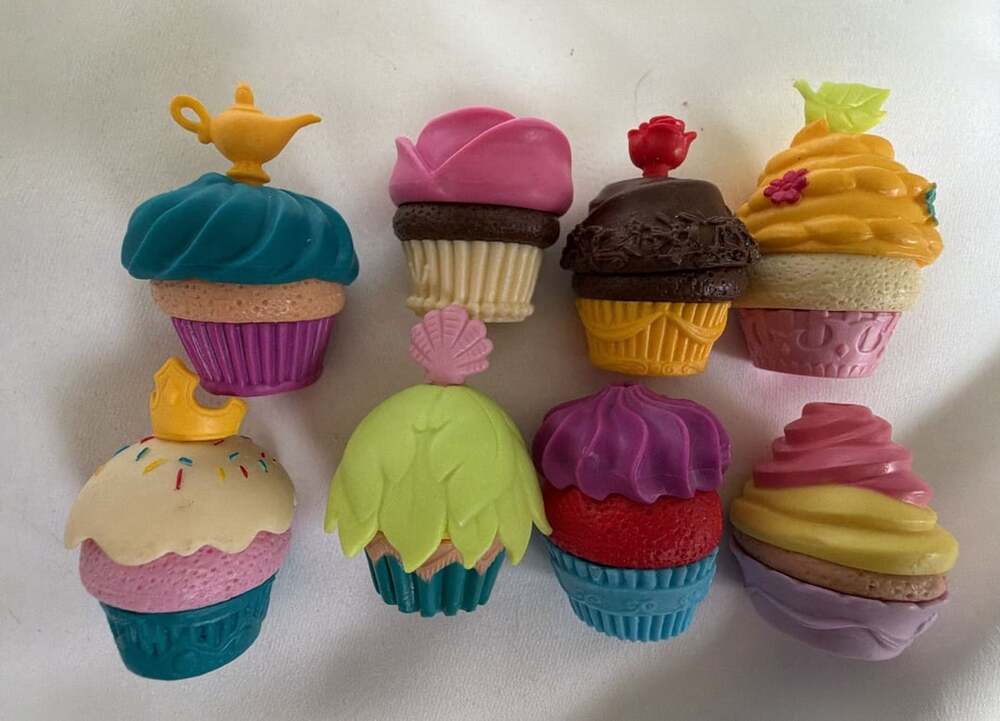 HTF Disney Princess Enchanted Cupcake Party  ( parts)